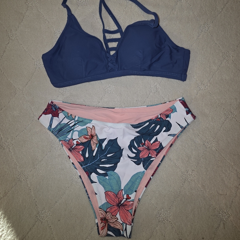Zaful Bikini Blue and Floral Bikini Set